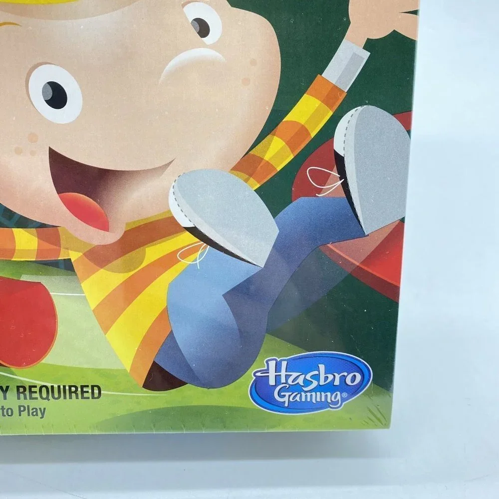 Chutes and‎ Ladders Classic Board Game Hasbro Ages 3+ Brand New